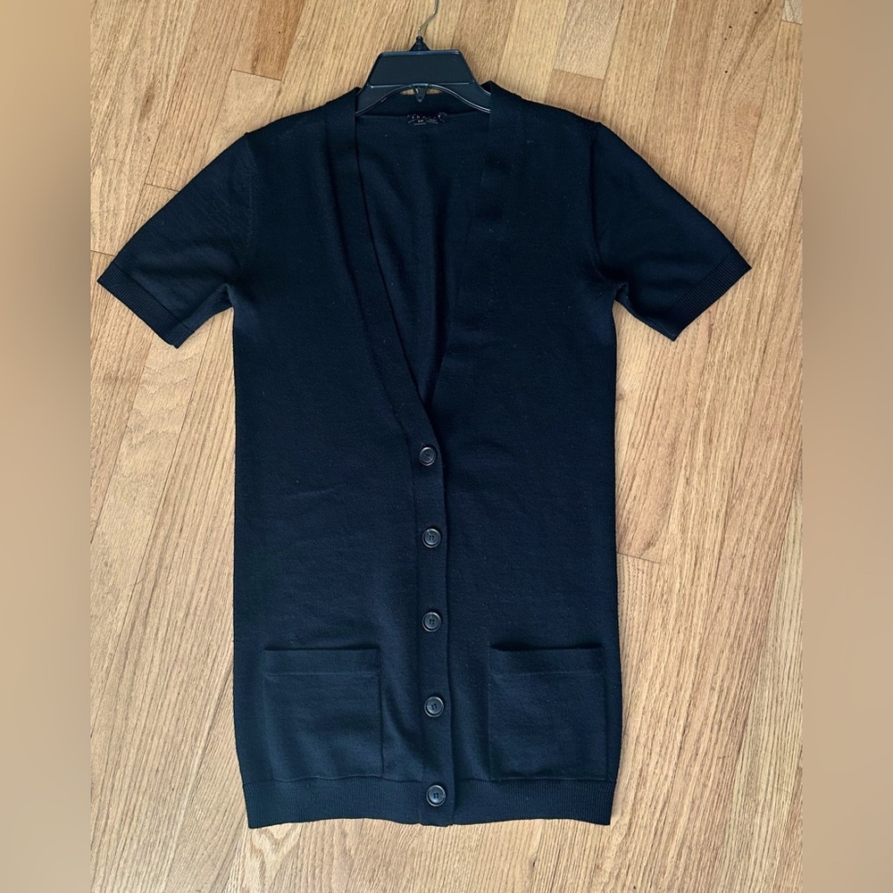THEORY  Gweneth Eloquence  Black 100% Wool Short Sleeve Cardigan (S/P)